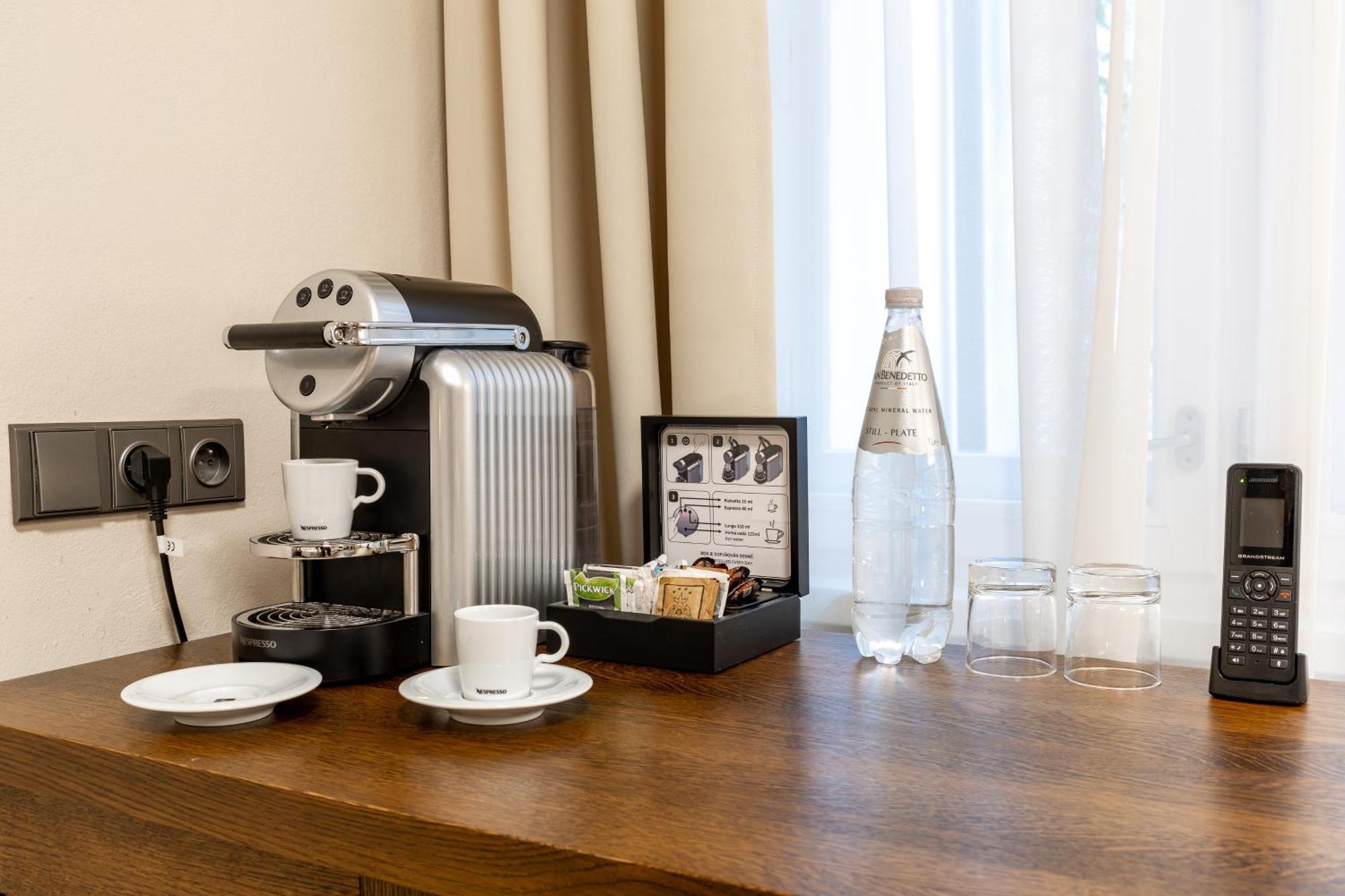 Hotel Ikona Prag Dış mekan fotoğraf