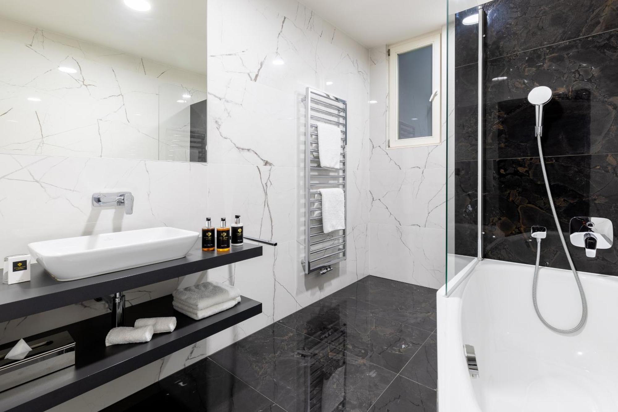 Hotel Ikona Prag Dış mekan fotoğraf